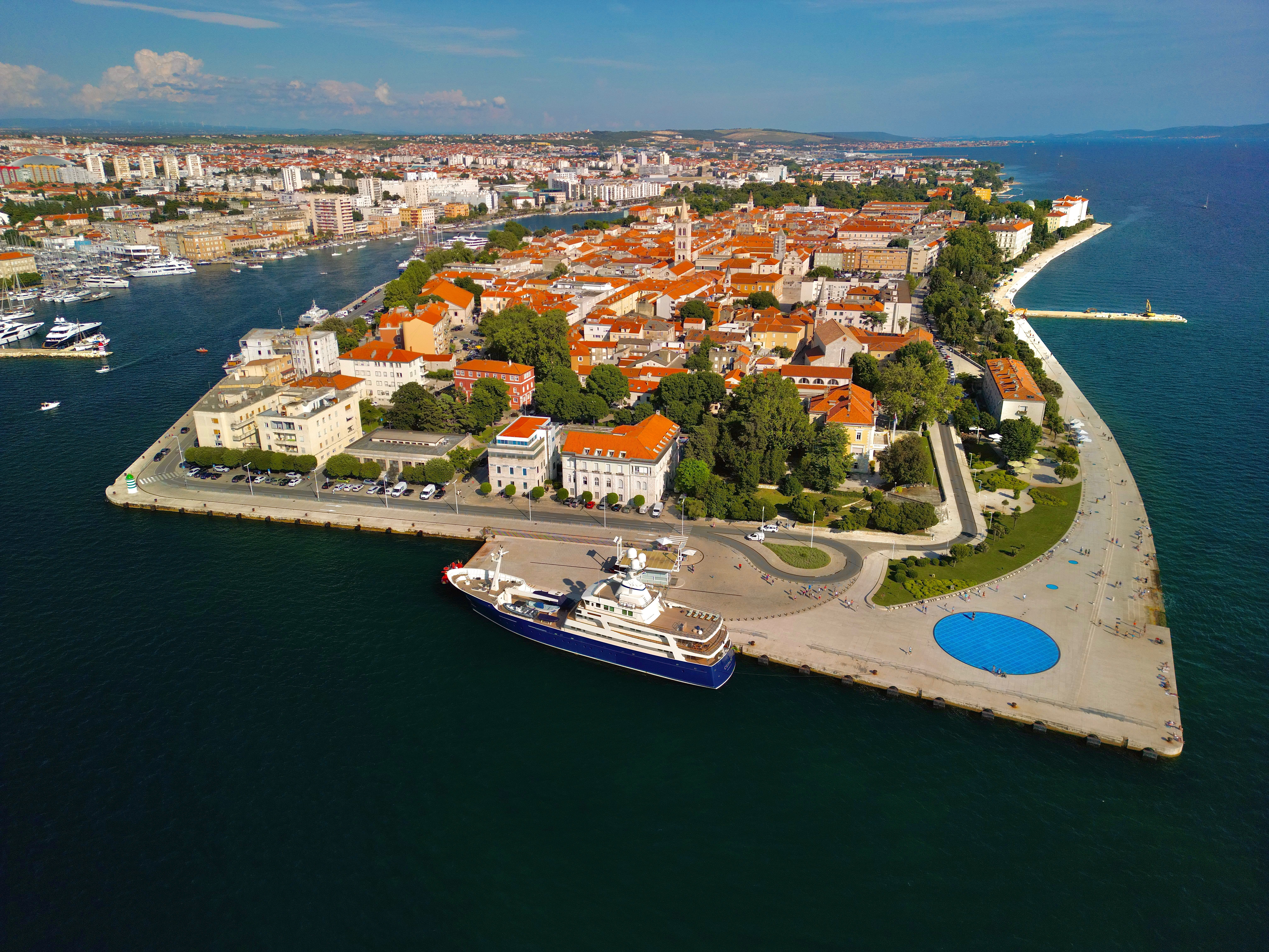 Petrčane i Jadran
