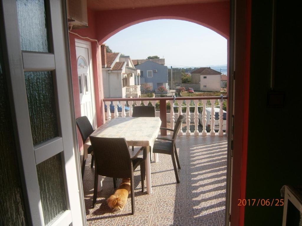 APARTMAN  1